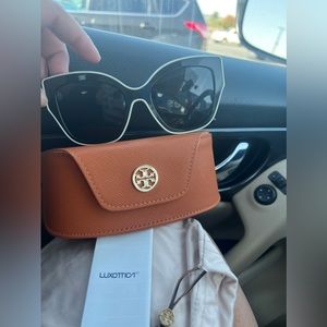 Tory Burch authentic